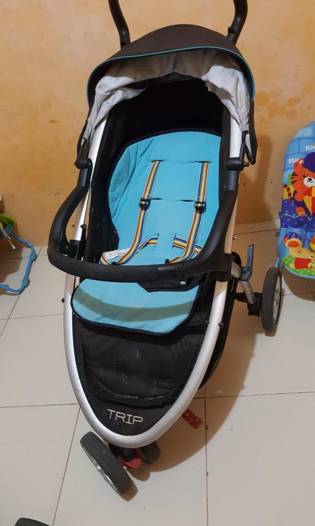 Cocolatte trip shop stroller review