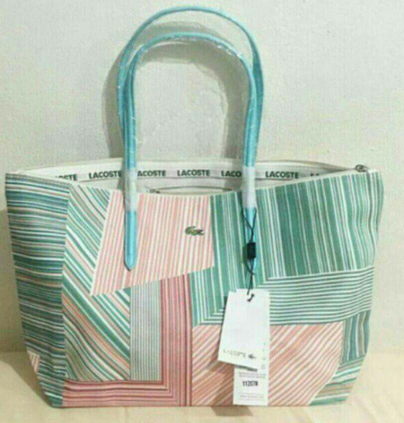 Lacoste tas sales