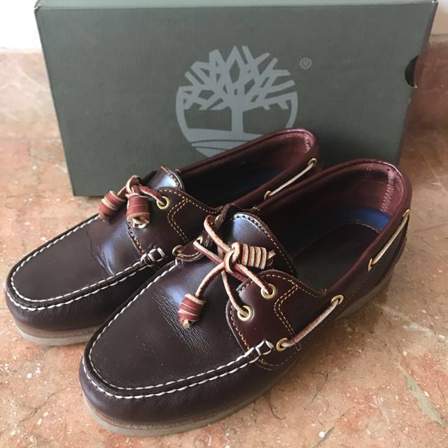timberland boat shoes burgundy