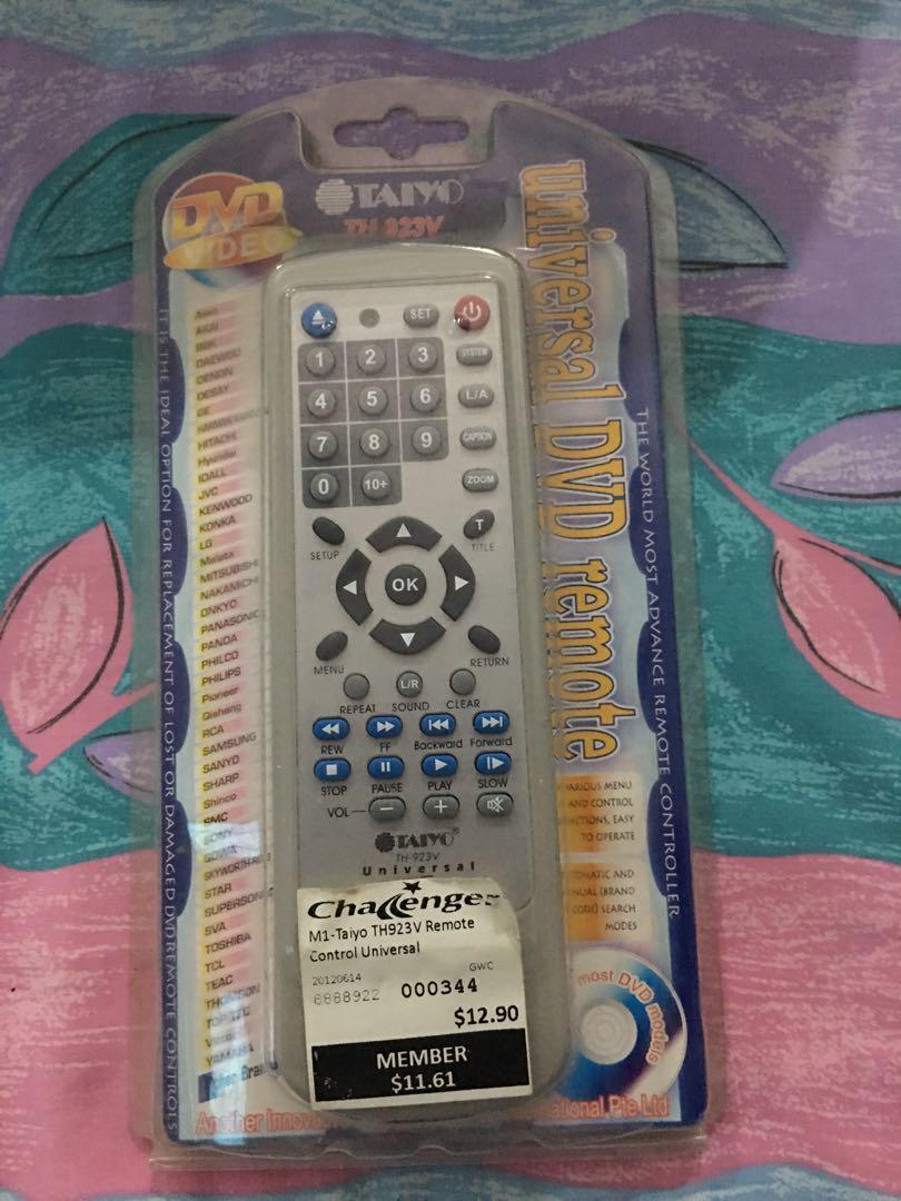 Universal control (Category: TV Parts & Accessories) located in Singapore. Submitted by shermiamul (Listing ID 178994526, Image 1). Description: Used only once .