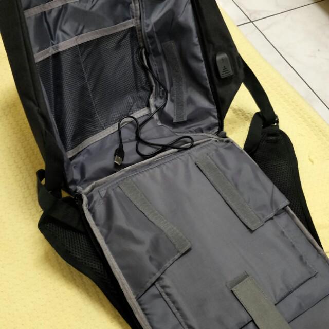 Backpack (Category: Wallets & Card Holders) located in Bayan Lepas. Submitted by nonimros (Listing ID 179216238, Image 3). Description: 2 units available grey and black. Material nylon and fabric. New with tag. Negotiable Postage RM 10.00.