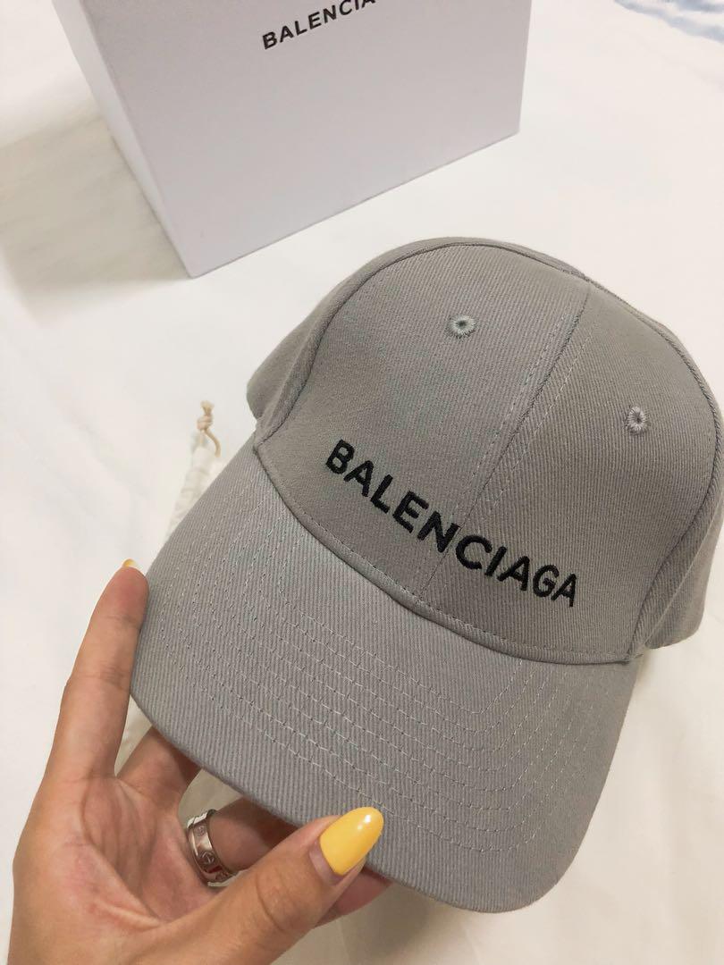 Grey balenciaga shop cap