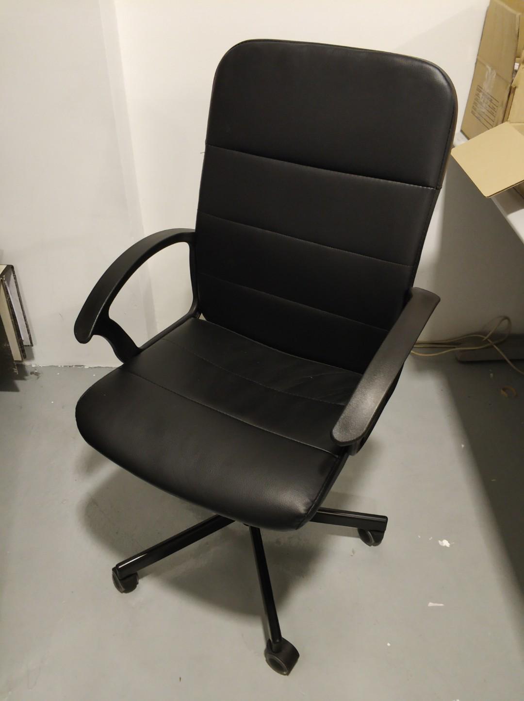 Ikea Swivel office chair Kerusi Pejabat Black Furniture