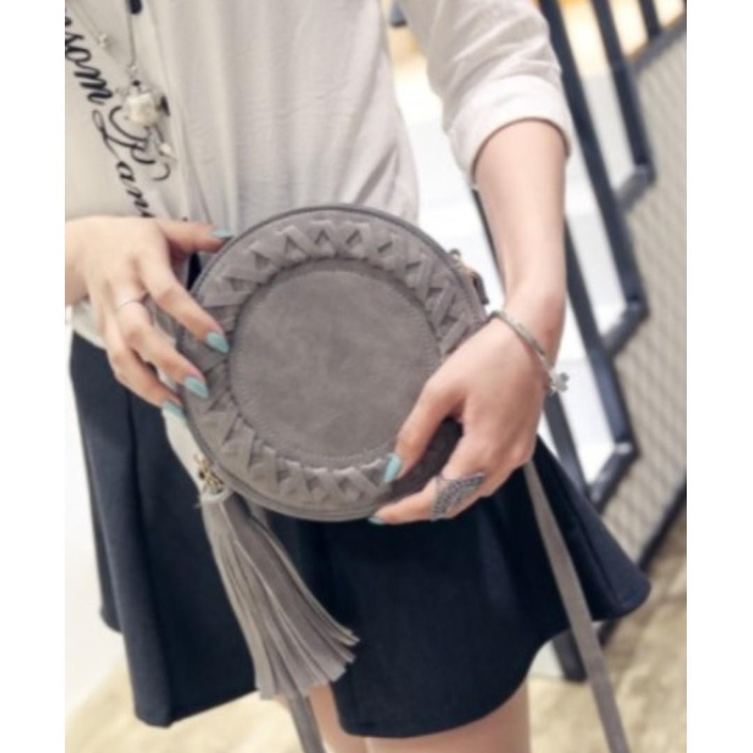 Korean bohemian retro hotsell tassel circle sling bag