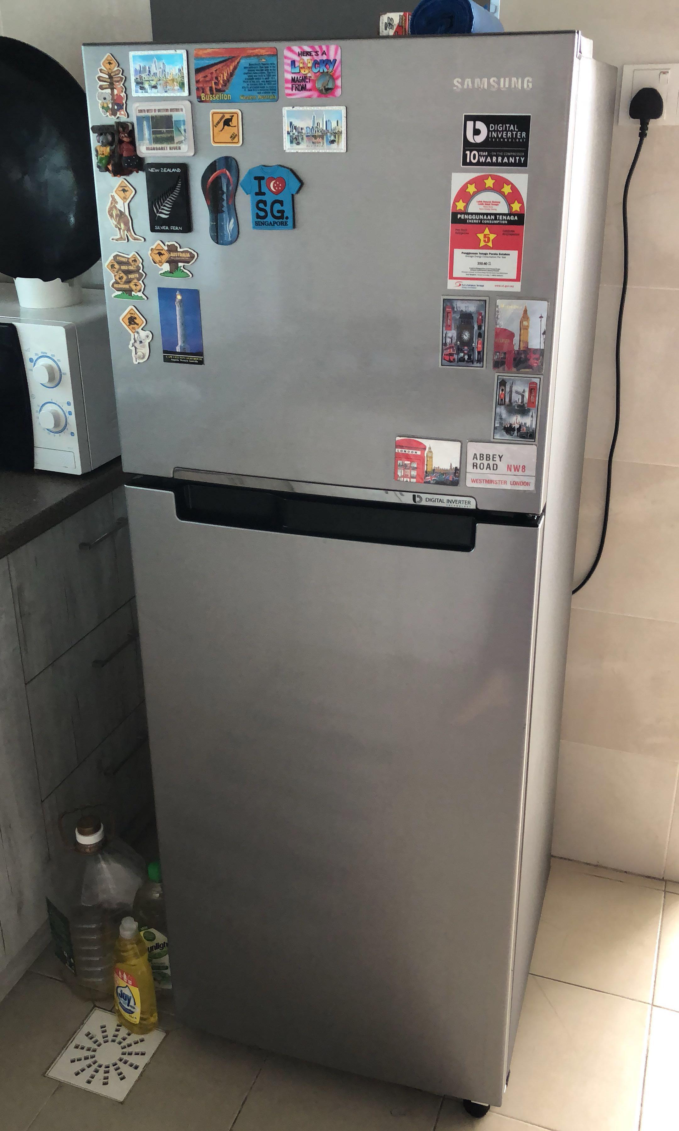 Samsung Top Mount Freezer with Digital Inverter Technology (RT22FARADSA