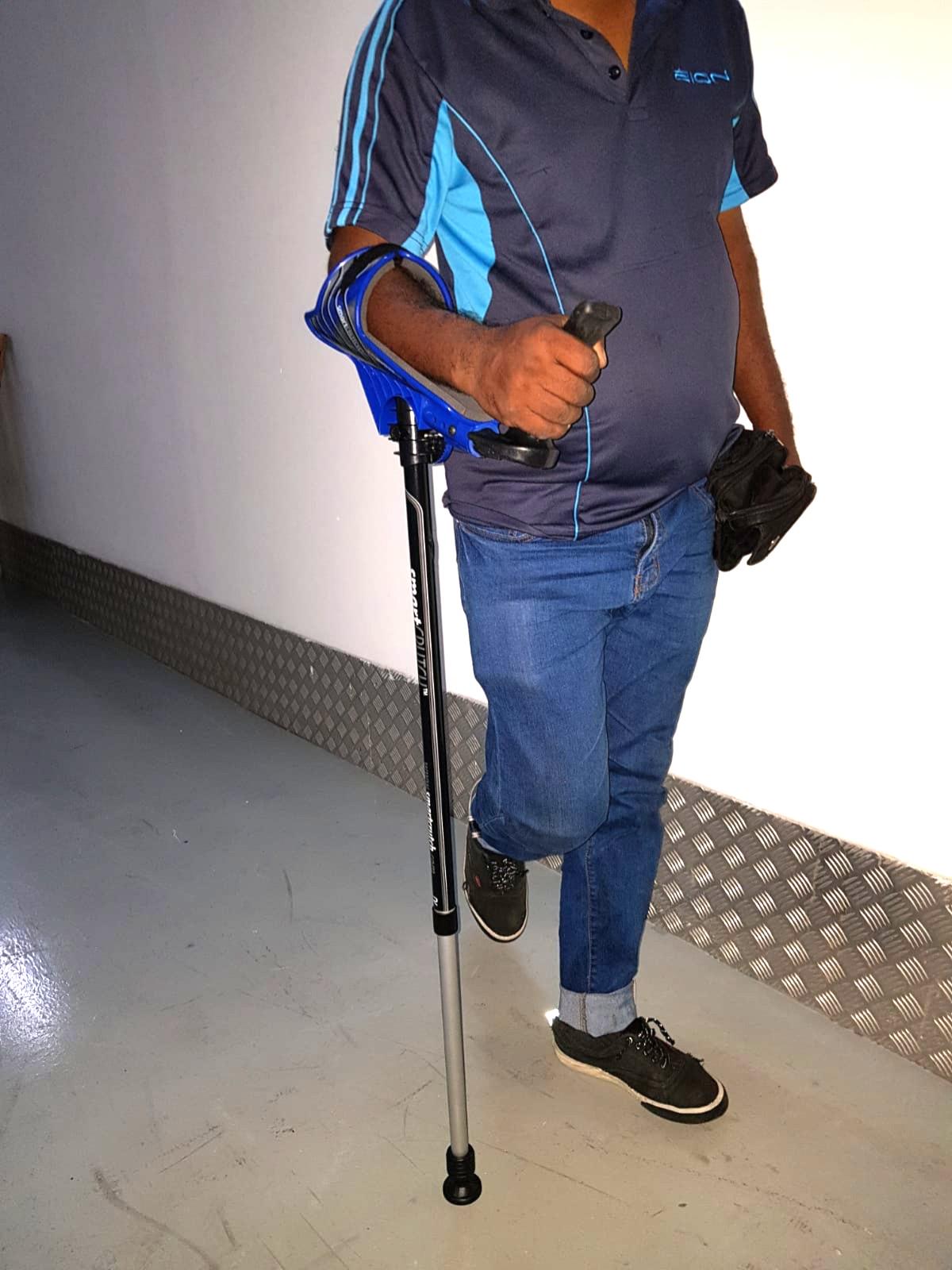 Smart Crutch Elbow Crutches (1 Pair), Everything Else on Carousell