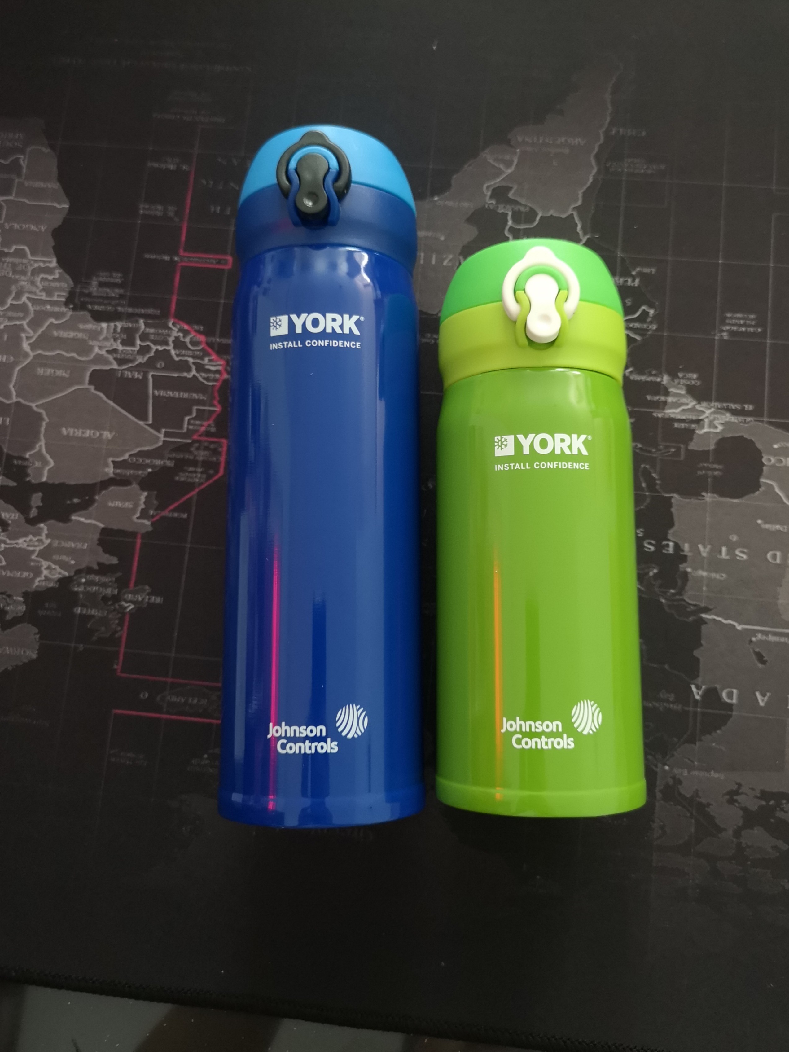 Vacuum Flasks 2 units Rayathon50, TV & Home Appliances, Kitchen