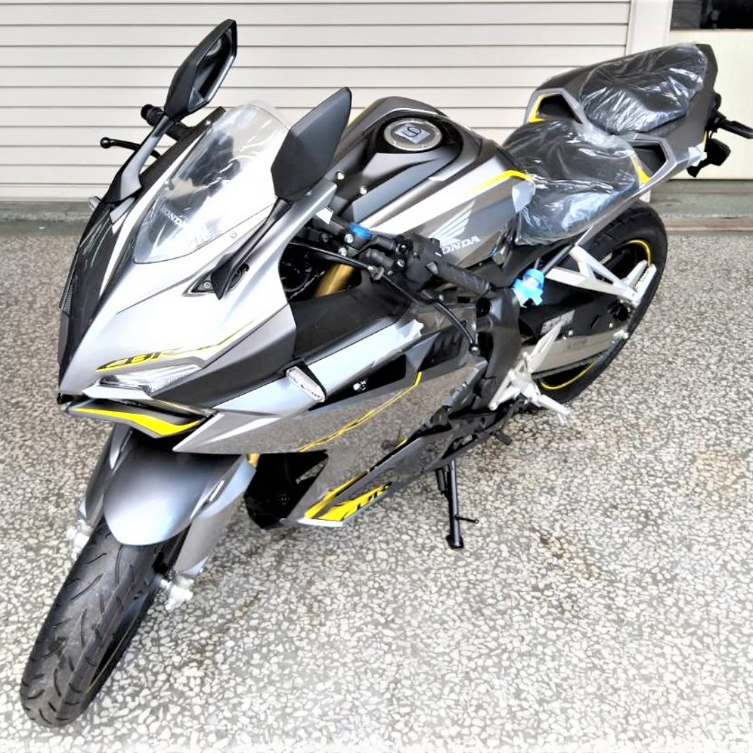 新車 全新好車 17 年honda 本田cbr 250 Rr Cbr250 雙碟待轉區之王強力過件 機車 重機在旋轉拍賣