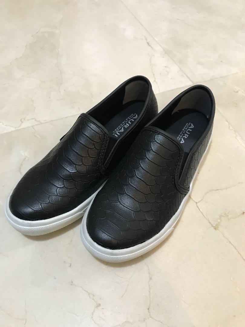 korean black shoes