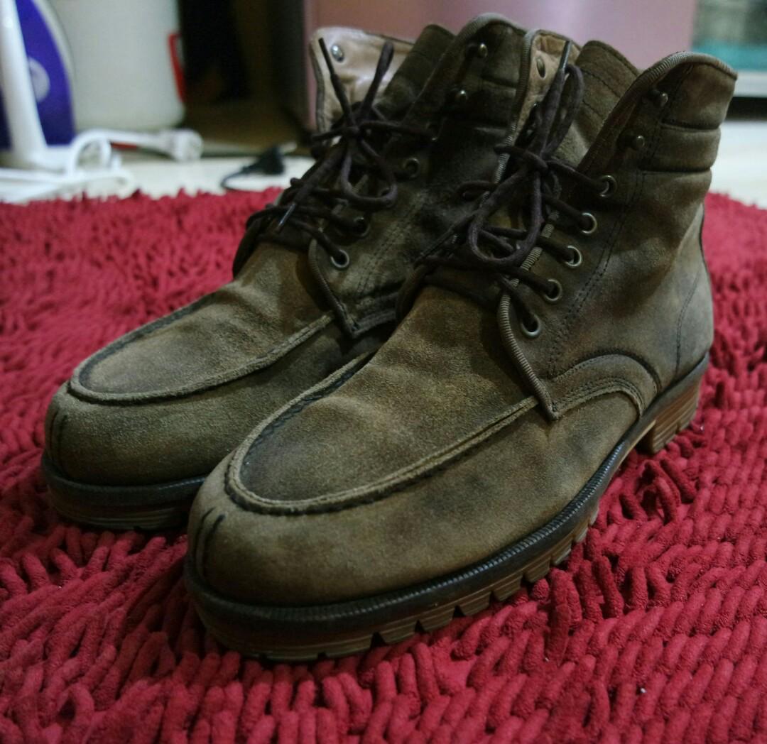 Boots Zara Man Portugal Like New Fesyen Pria Sepatu Sepatu Boot Di Carousell