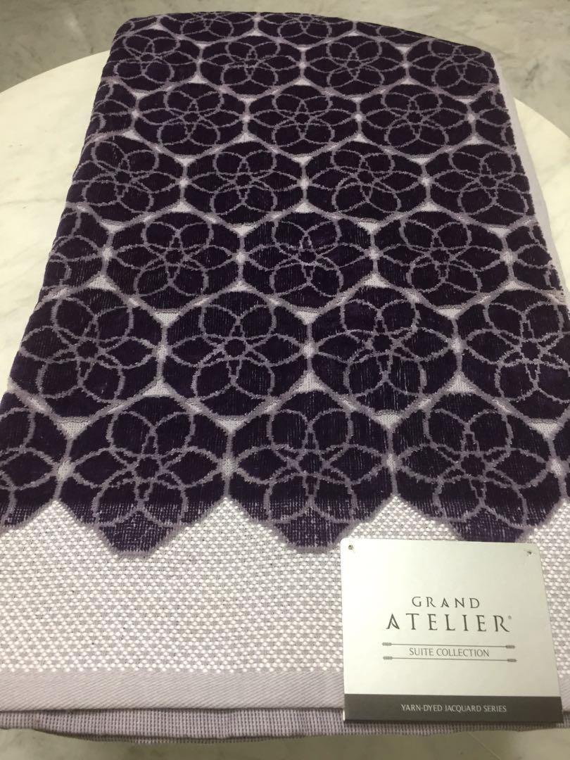 Grand deals atelier towel