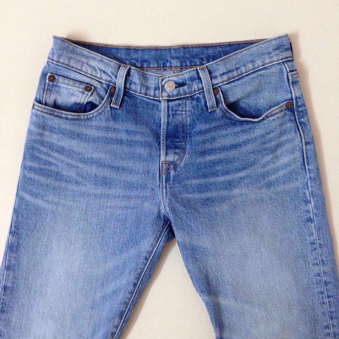 Levi's 501 ct boyfriend on sale