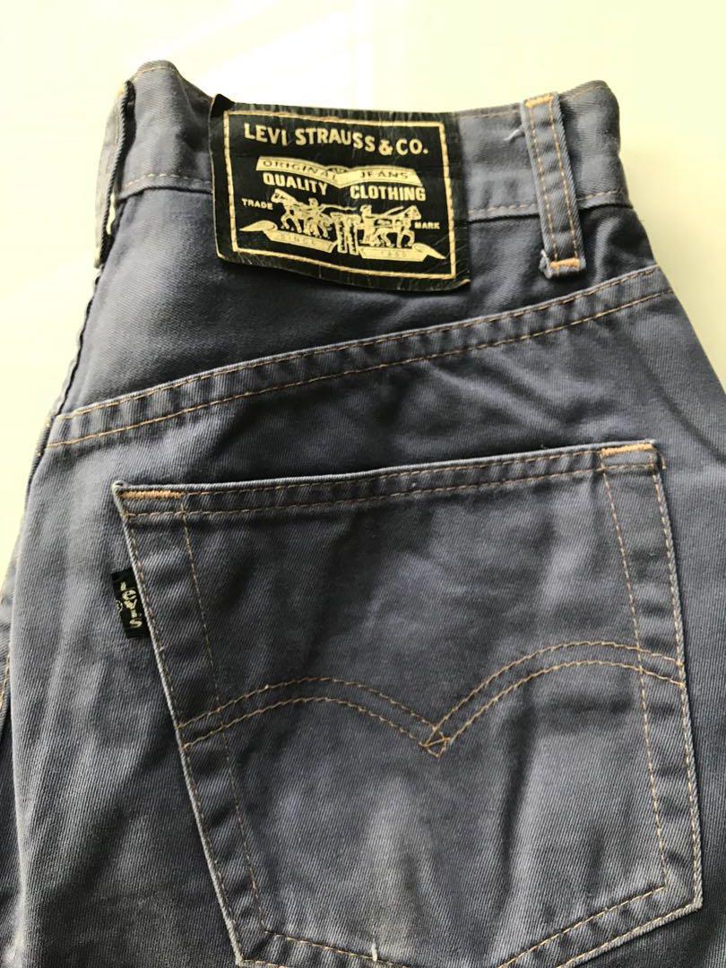 levi jeans 28 waist