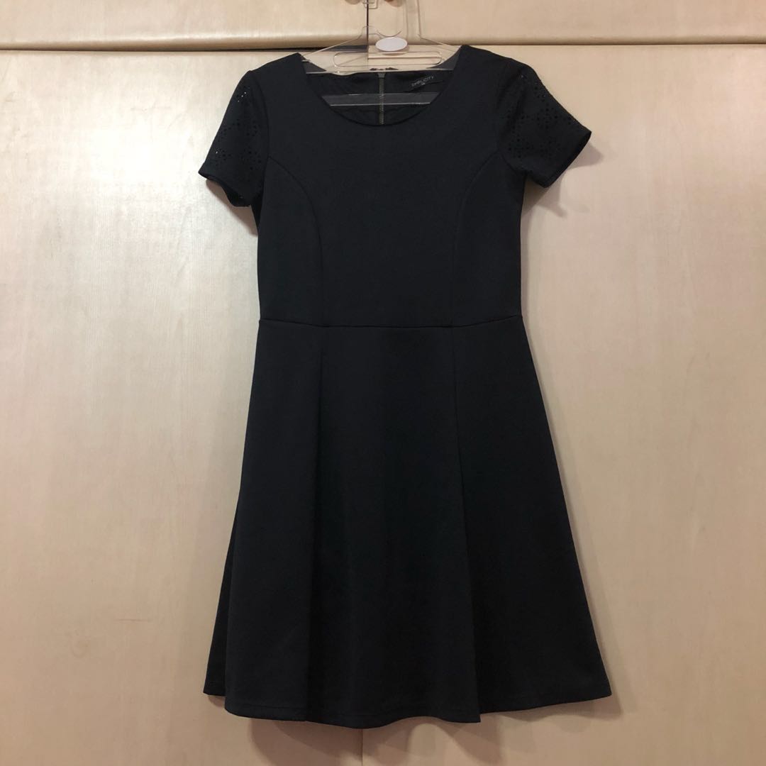 Mini Dress Baju Pesta Hitam Simpel Elegan Mini Black Dress Mini Dress Baju Pesta Hitam Simpel Elegan Mini Black Dress
