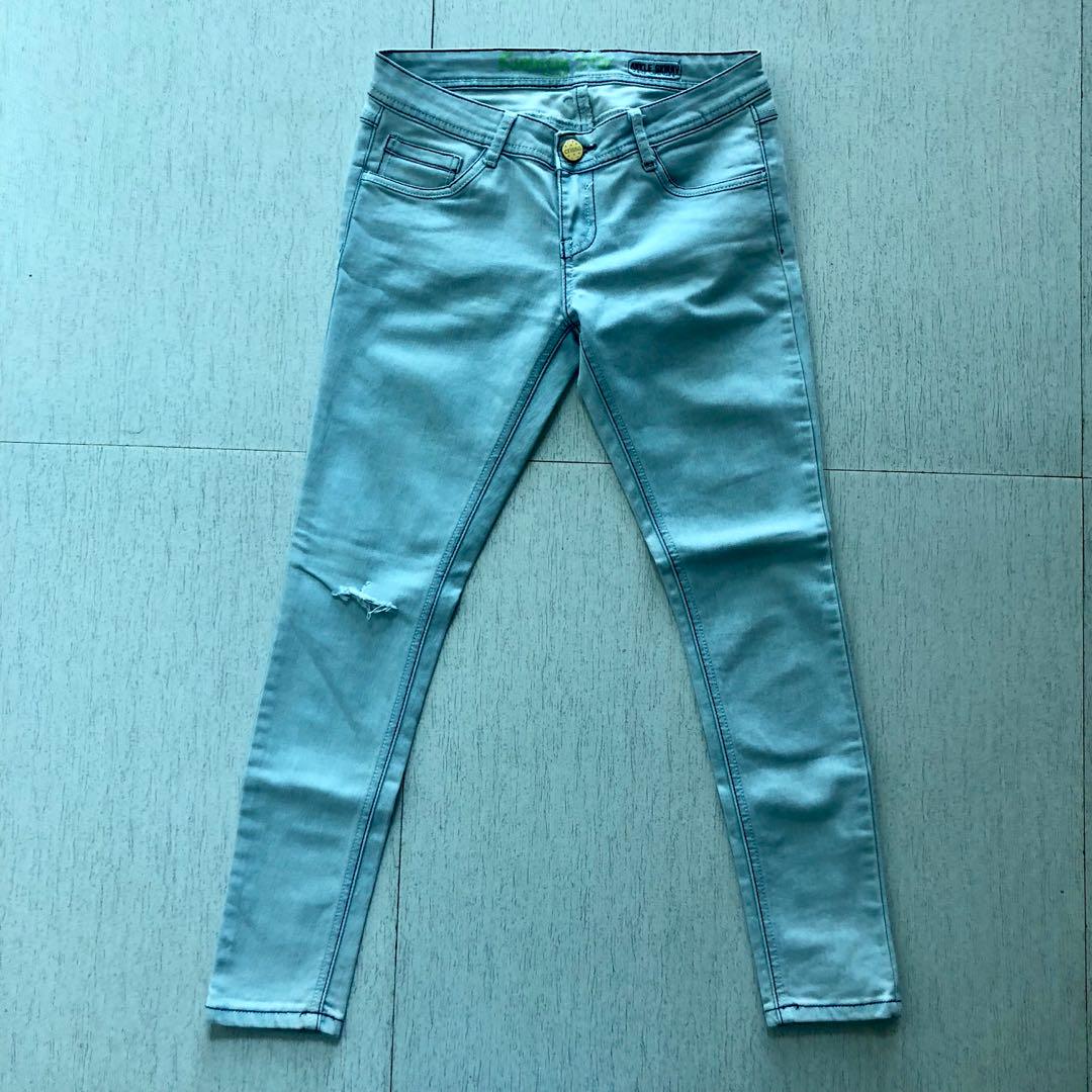 Crissa jeans price top