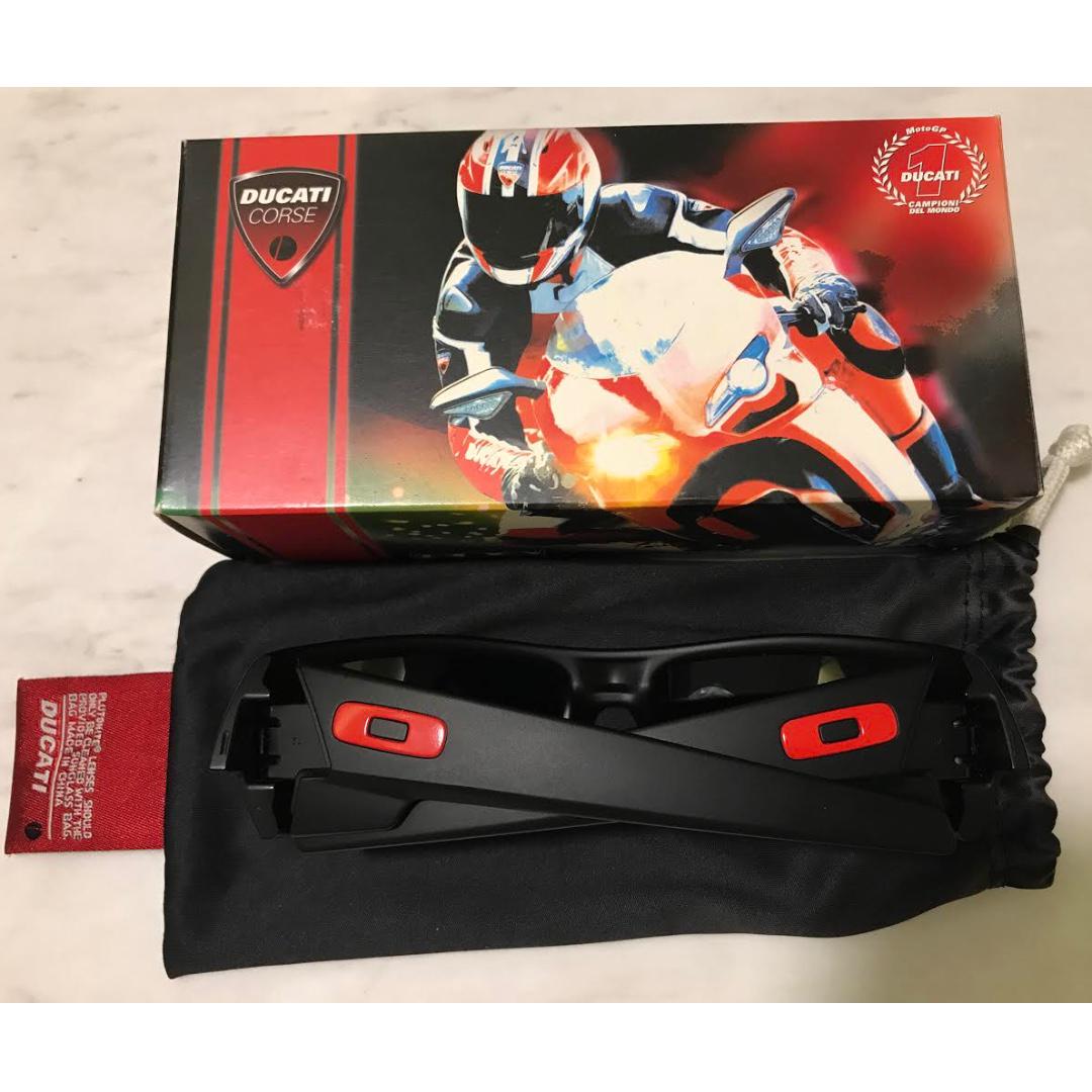 oakley gascan ducati