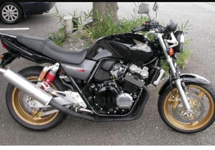 Selling Cb400 Spec1 With Nea 3 5k Motorcycles Motorcycle Accessories On Carousell