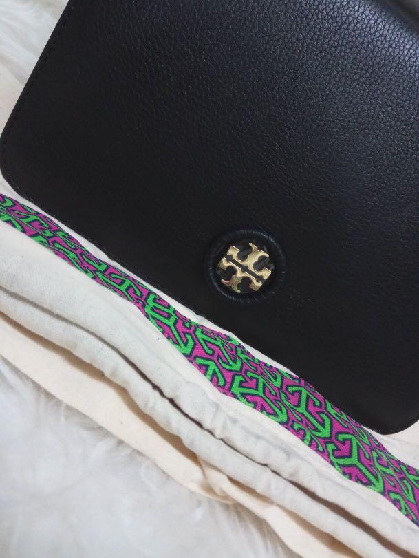 Tory burch whipstitch logo adjustable chain crossbody 2025