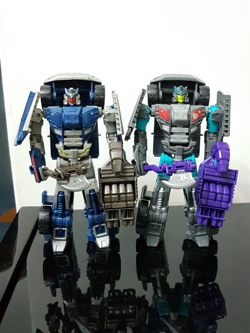 transformers combiner wars breakdown