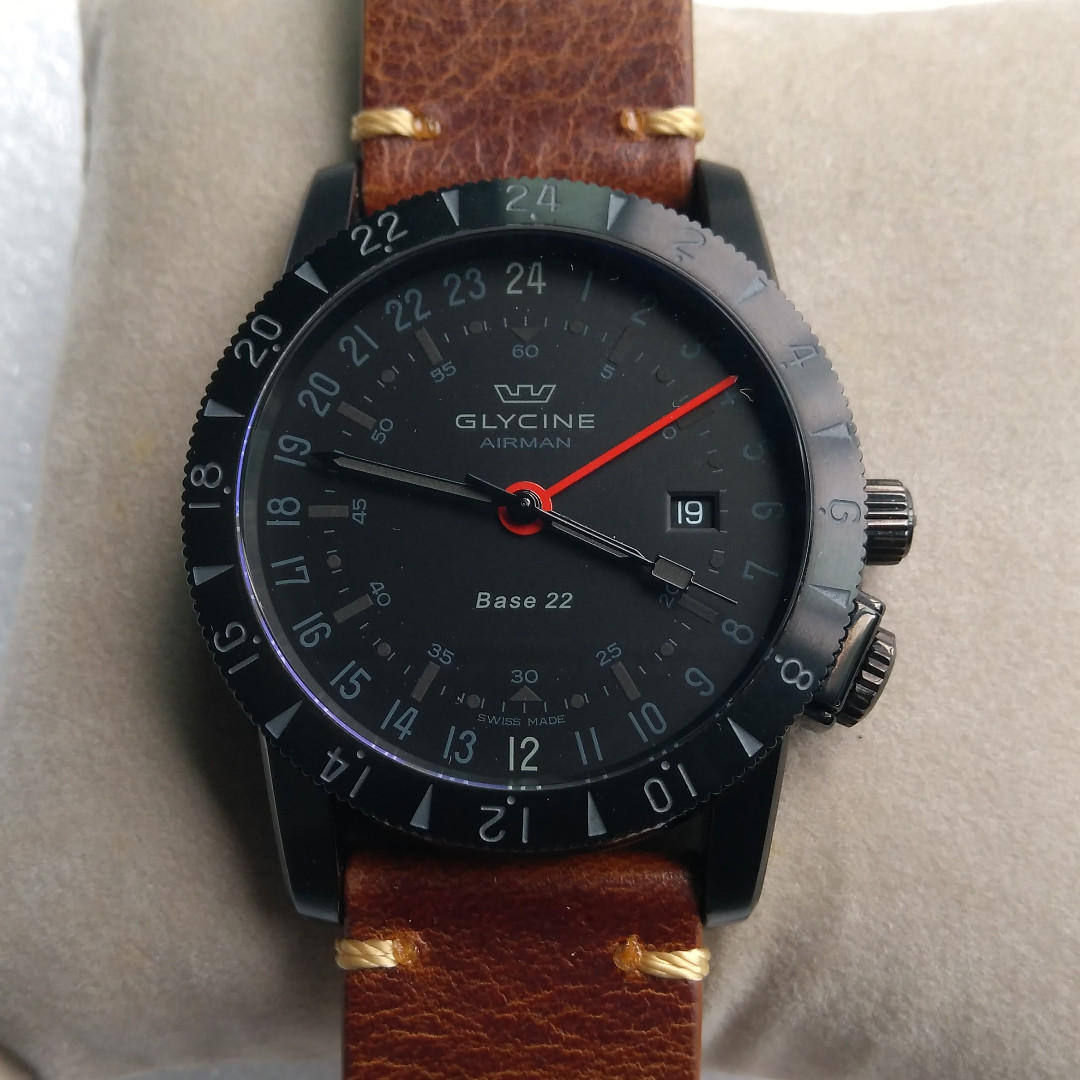 Glycine airman base sale 22 automatic watch