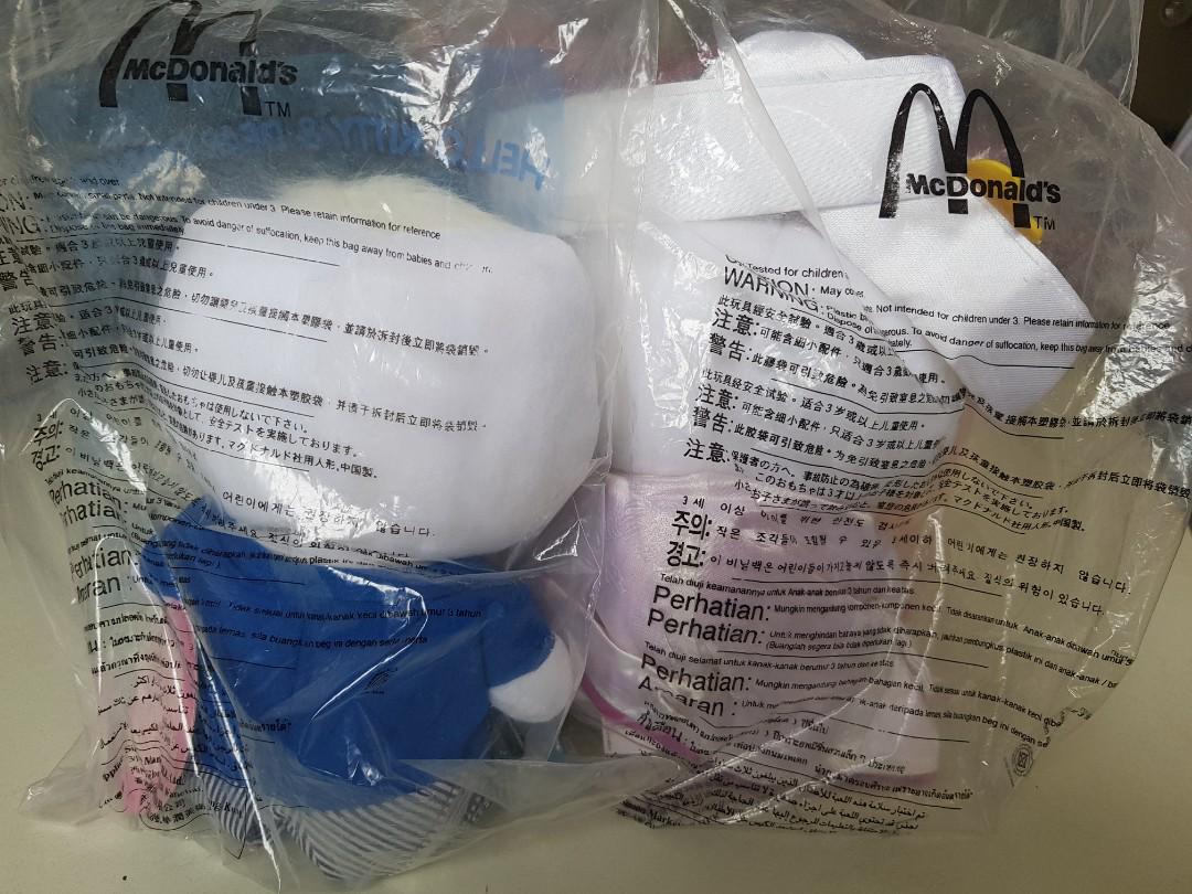 Hello Kitty (Category: Other Merchandise) located in Singapore. Submitted by chungcs74 (Listing ID 179470461, Image 2). Description: New Hello Kitty (Japanese Wedding Theme from MacDonald) for sale. Got it during hello kitty craze days. Selling it to make way for new toys. What you see is what you get. Self collection at amk blk 712a mscp only. Late weekdays or weekends. Cash upon collection..