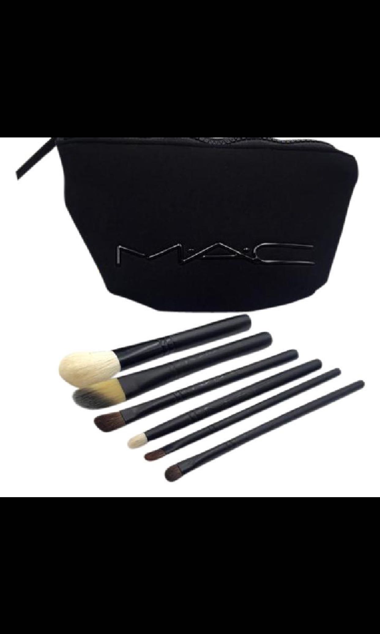 MAC travel size brush set, Beauty & Personal Care, Face, Makeup on