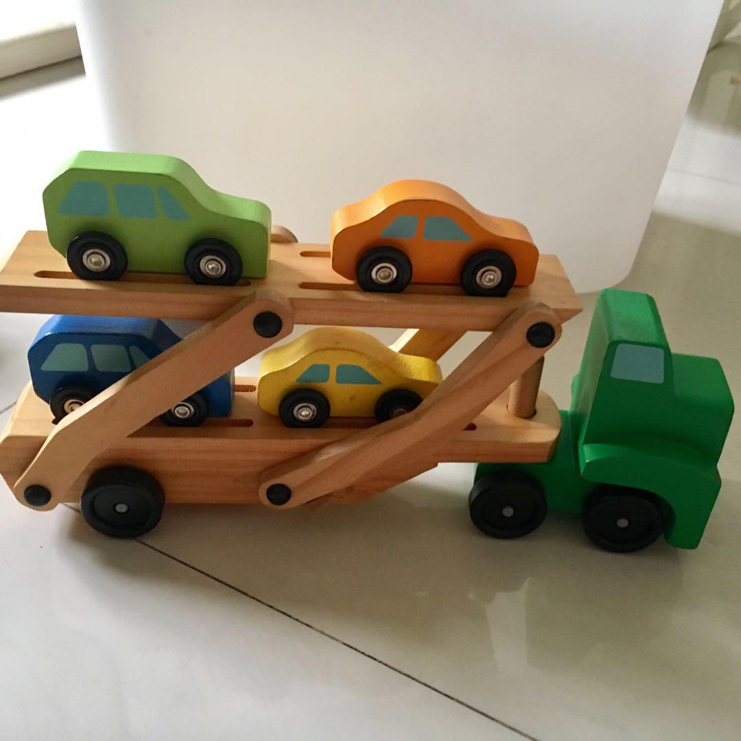 melissa and doug car hauler