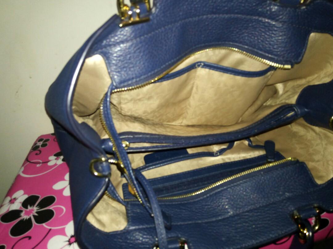 blue colour handbags