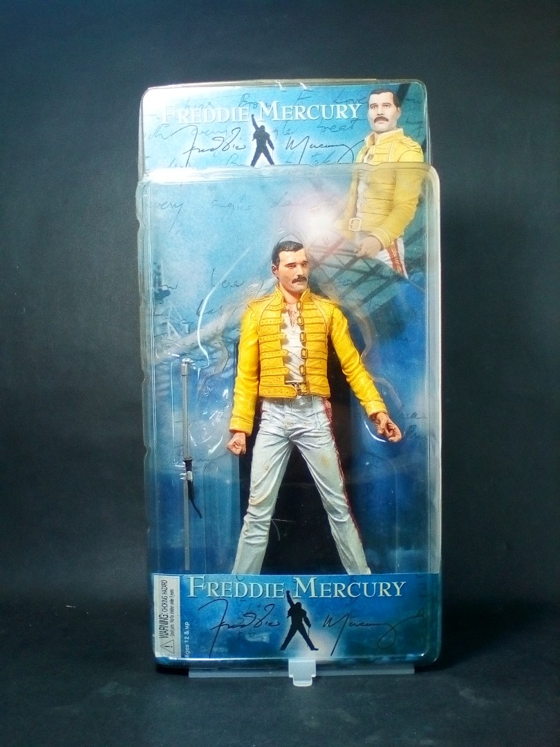 NECA 7 Inch Action Figure Freddie Mercury Queen 1986 Magic Tour