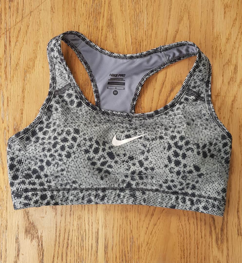 nike pro classic swoosh