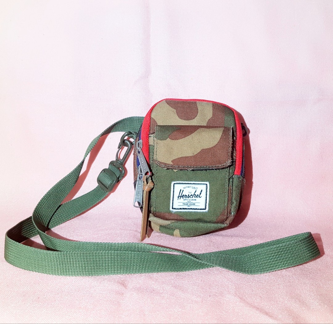 herschel mini sling bag