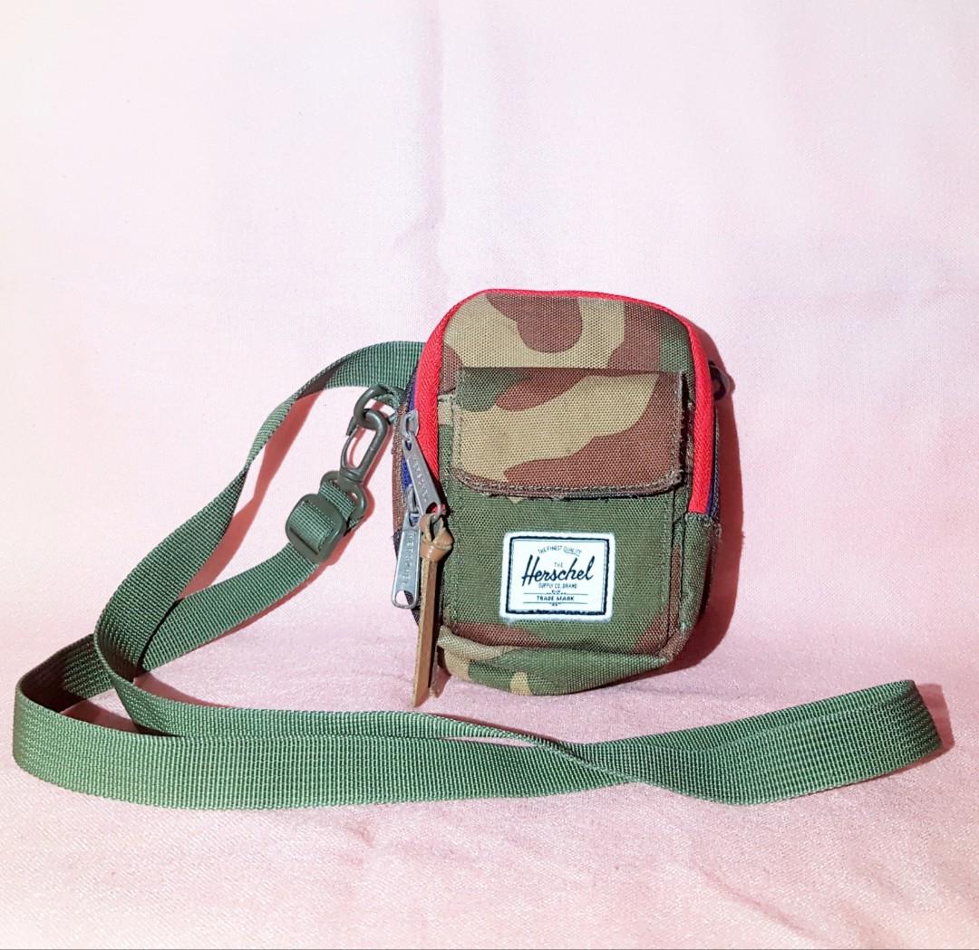 Original Herschel camo mini sling bag Men s Fashion Watches