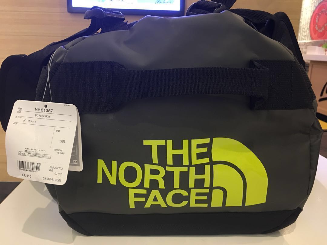 The North Face Base Camp Duffel bag (Green) - medium, Men's Fashion ...