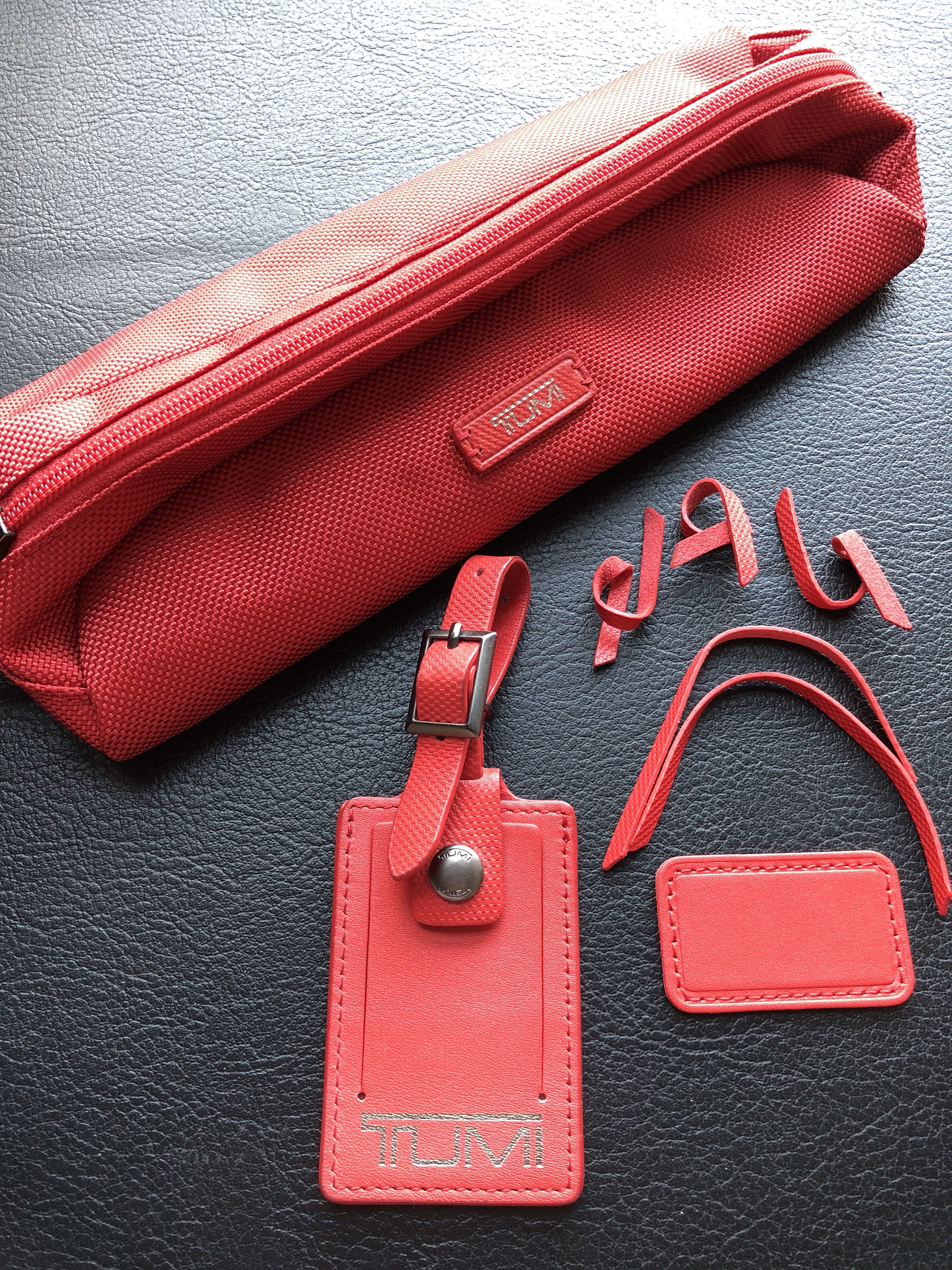 tumi accessories pouch