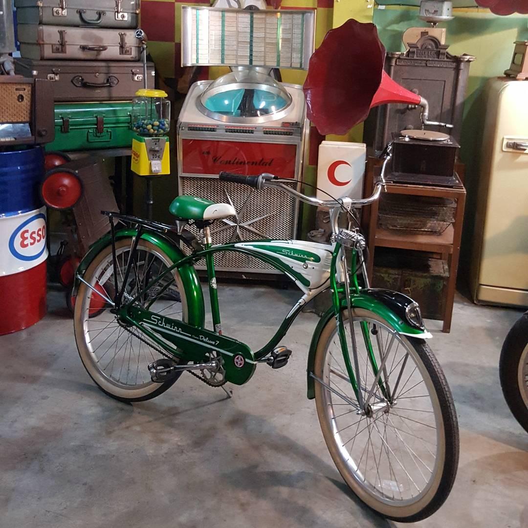 vintage schwinn cruiser bikes