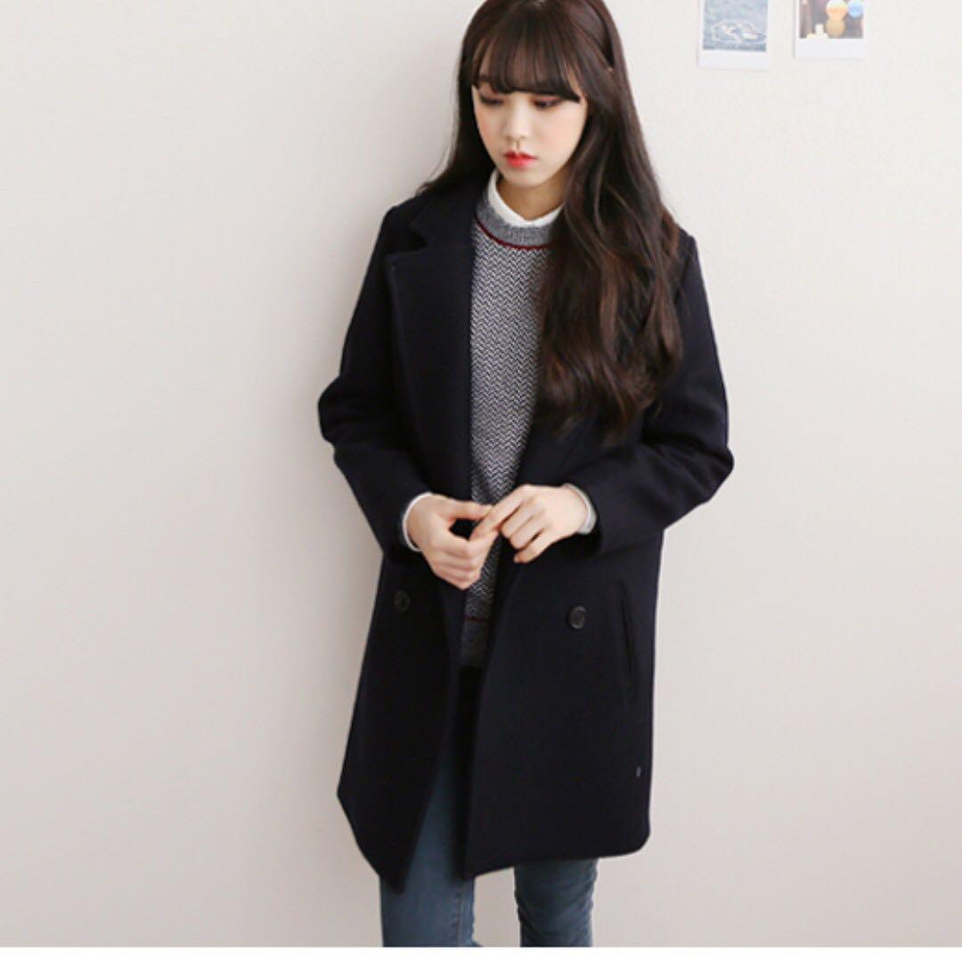 Winter Jacket (Category: New Undergarments & Loungewear) located in Singapore. Submitted by shasha123 (Listing ID 169791982, Image 1). Description: Used one time for my trip Sent for dry cleaning after dry cleaning still look like new Size S selling half price.