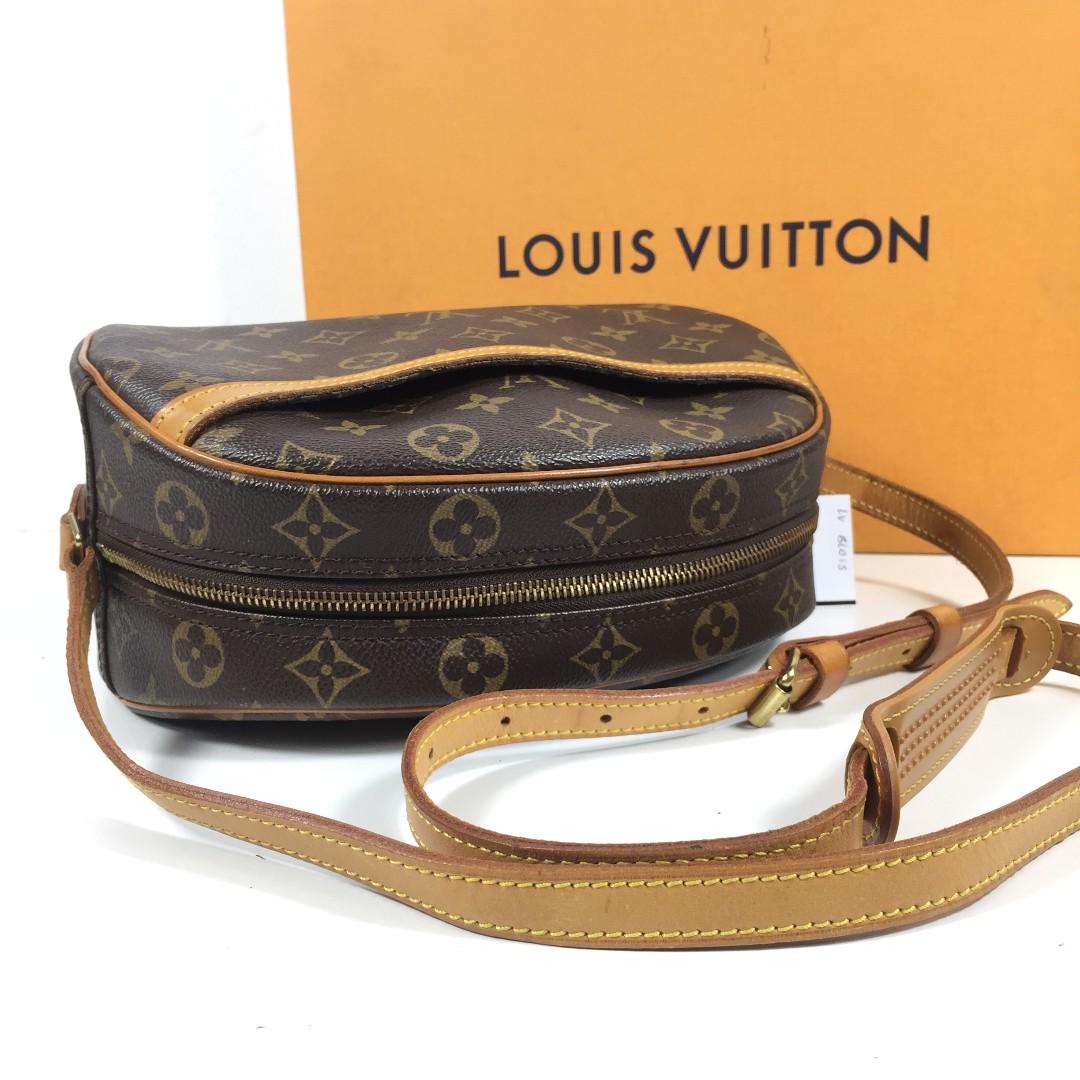 AUTHENTIC LOUIS VUITTON BLOIS DATECODE:NO0927 (LV2202), Luxury