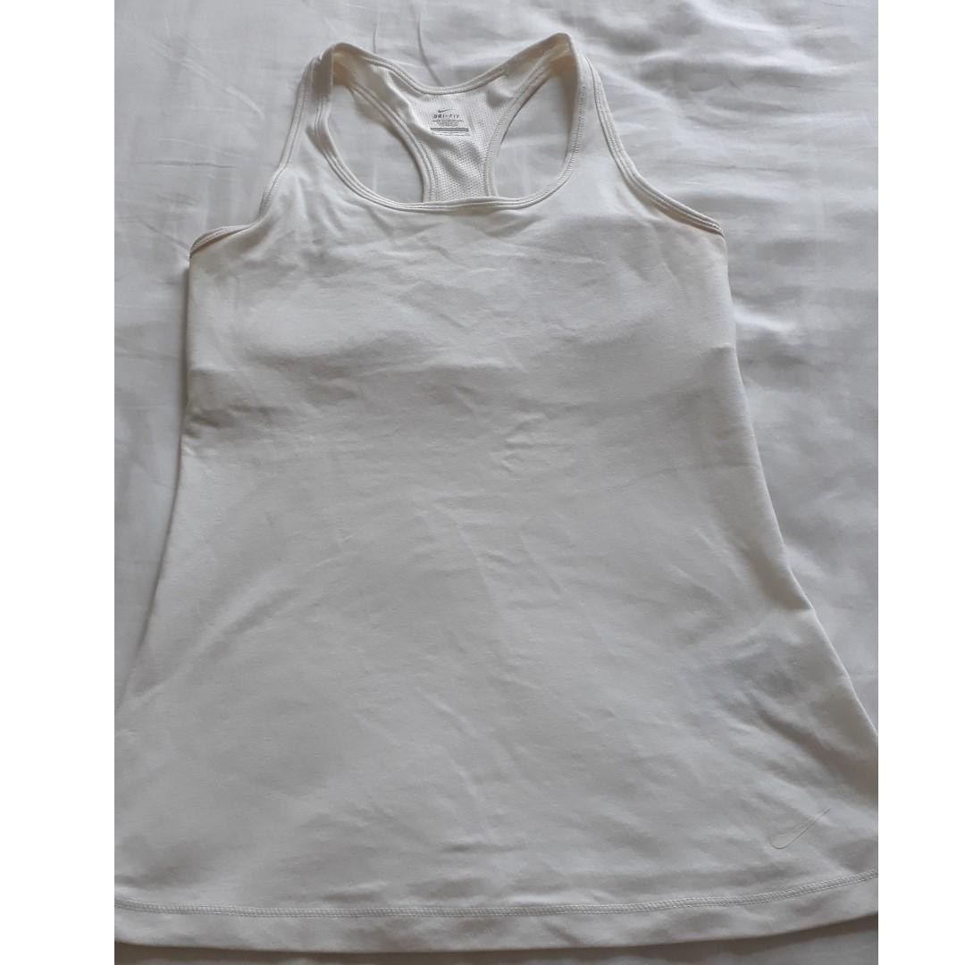 nike exercise tank