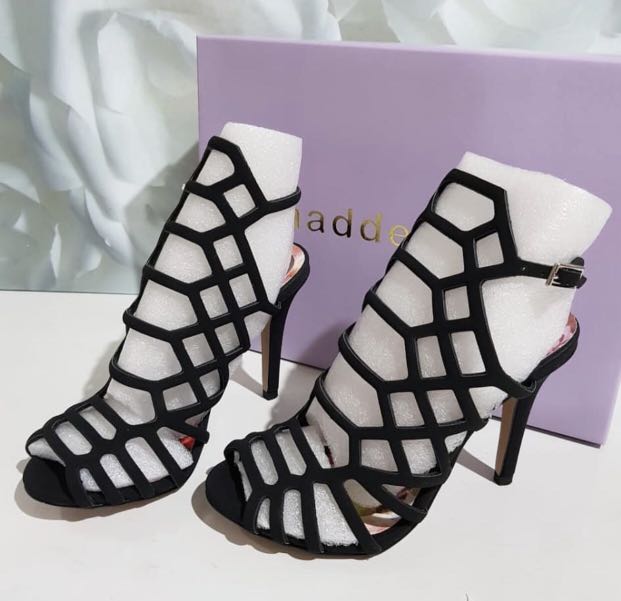 BNIB Steve Madden Madden Girl Caged 