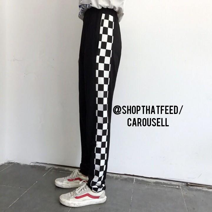 BNWT ulzzang checkered sweatpants joggers colourblock b w side black pants unif checkerboard grid black and white ulzzang Women s Fashion Bottoms Other Bottoms on Carousell