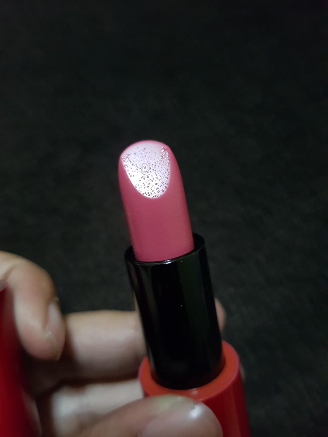 Giorgio Armani Lipstick (Category: Makeup) located in Manila. Submitted by queenbeea (Listing ID 179750835, Image 2). Description: Authentic Giorgio Armani Lipstick Kindly browse the photos for available shades.