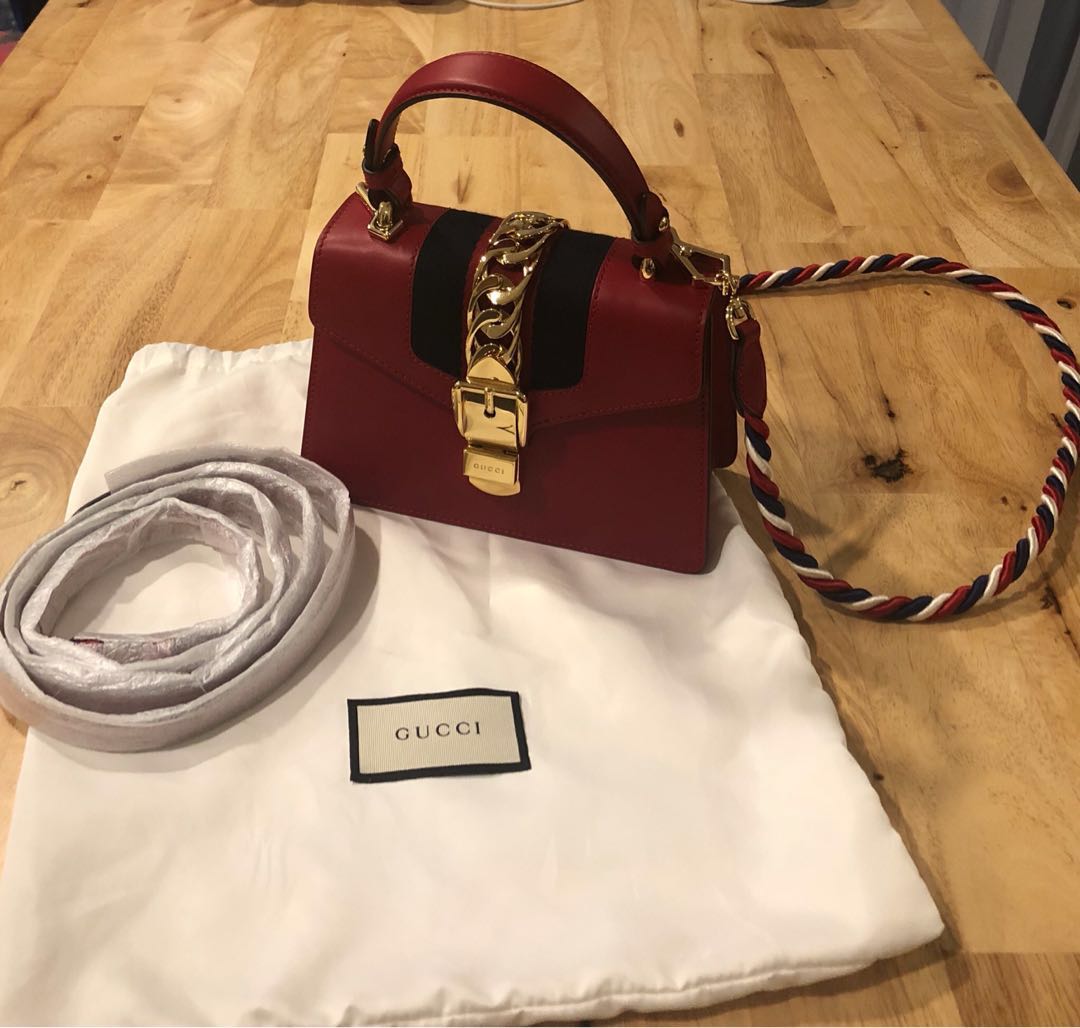 Gucci mini sylvie top handle top