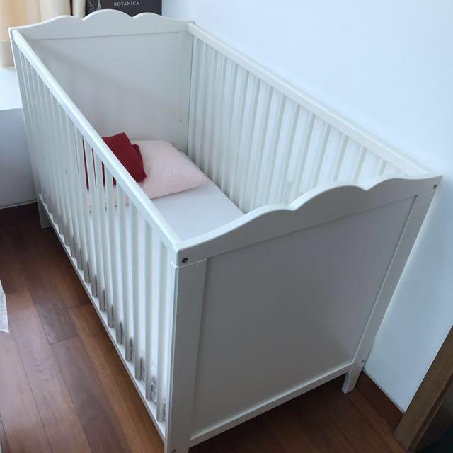 small cot ikea