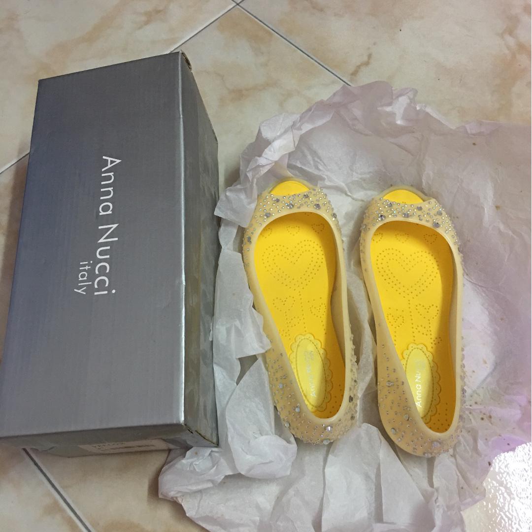 ecco black leather sandals