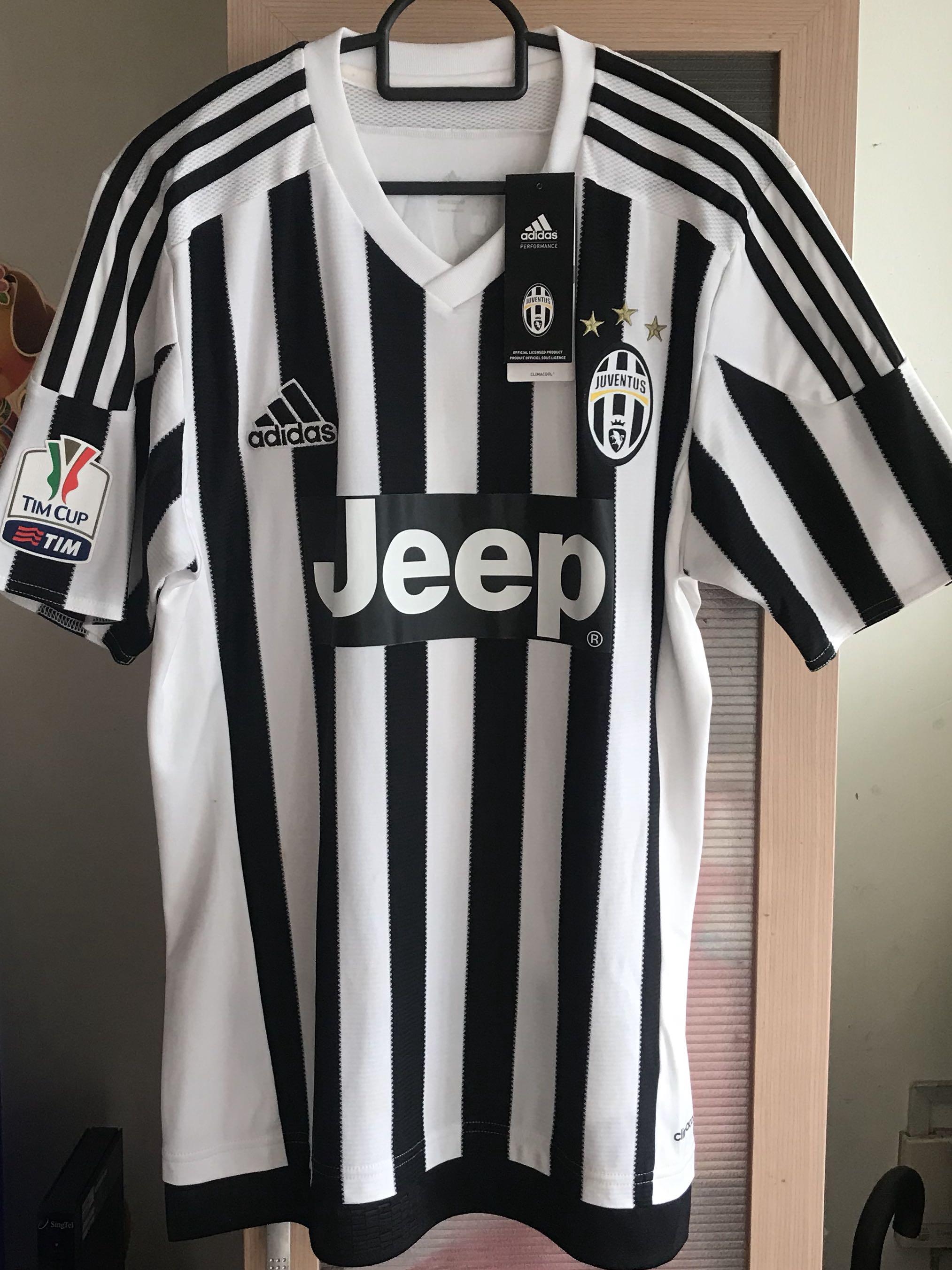 Juventus Jersey Size S, Sports, Sports Apparel on Carousell
