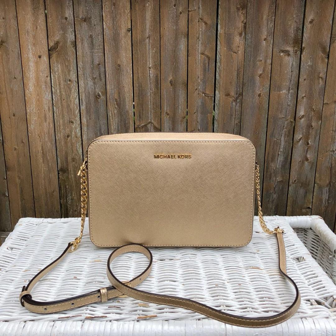 michael kors jet set crossbody pale gold