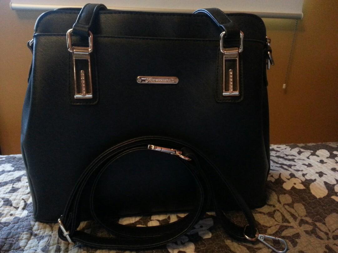 Negotiable Original Jovanni Black Bag BGC