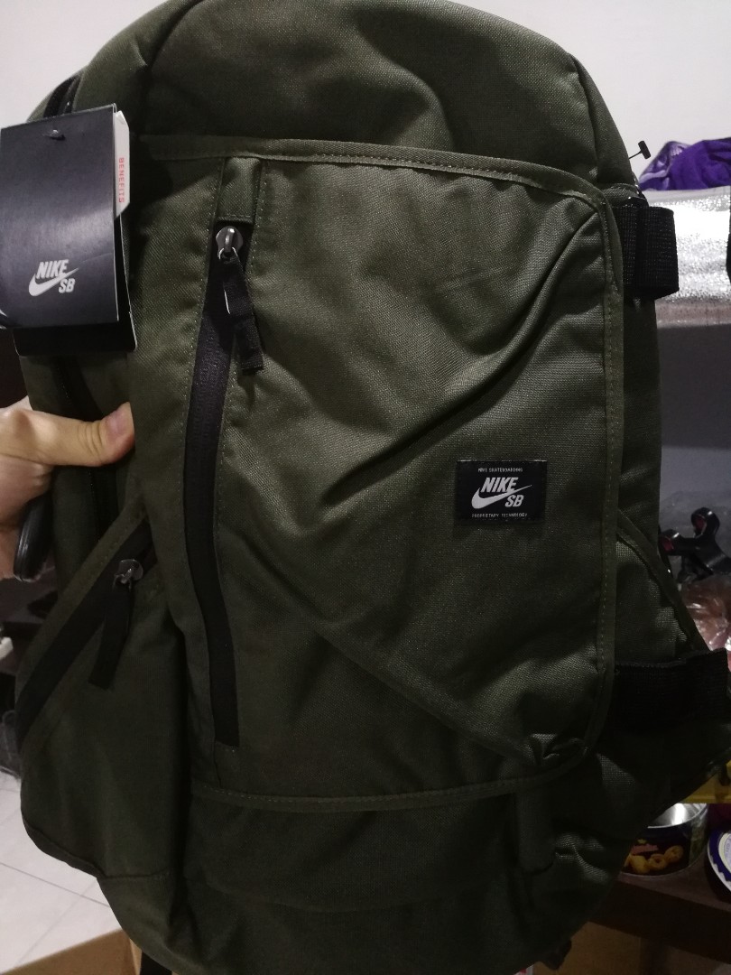 Nike SB Bag, Men's Fashion, Bags, Backpacks on Carousell