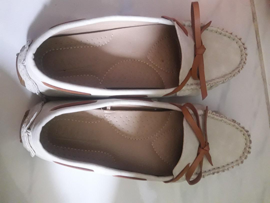 parisian close shoes