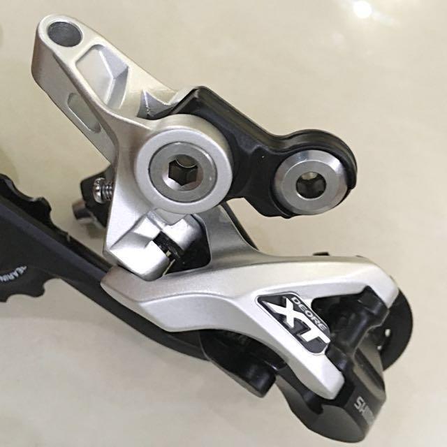 Shimano Deore XT M781 Rear Derailleur Silver or Black, Sports